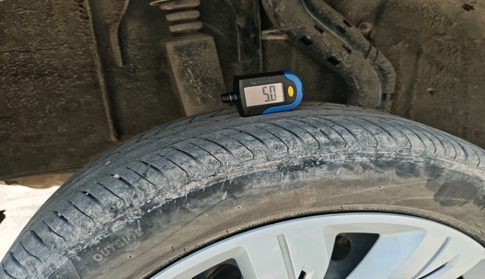 2021 Renault Kiger RXE MT, Petrol, Manual, 14,039 km, tyre