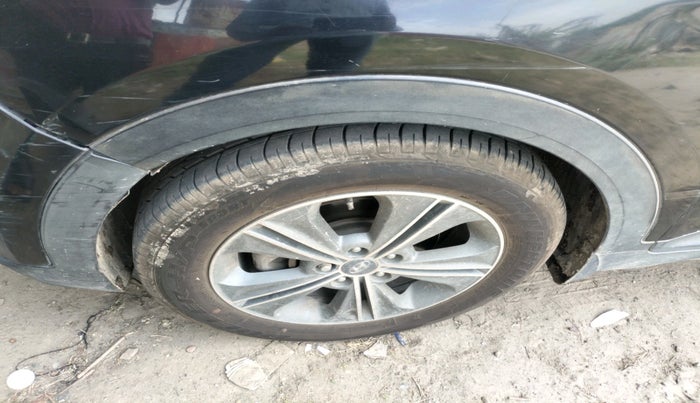 2016 Hyundai Creta SX PLUS AT 1.6 PETROL, Petrol, Automatic, 1,09,858 km, tyre