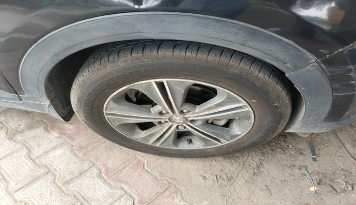 2016 Hyundai Creta SX PLUS AT 1.6 PETROL, Petrol, Automatic, 1,09,858 km, tyre