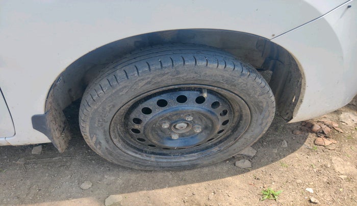 2016 Maruti Wagon R 1.0 VXI, CNG, Manual, 90,053 km, tyre