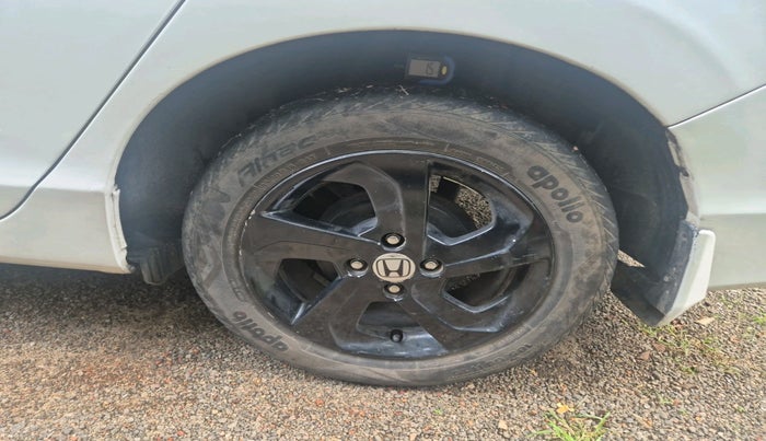 2016 Honda City 1.5L I-VTEC VX, Petrol, Manual, 97,285 km, tyre