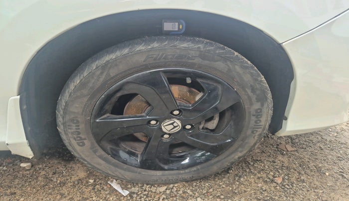 2016 Honda City 1.5L I-VTEC VX, Petrol, Manual, 97,285 km, tyre