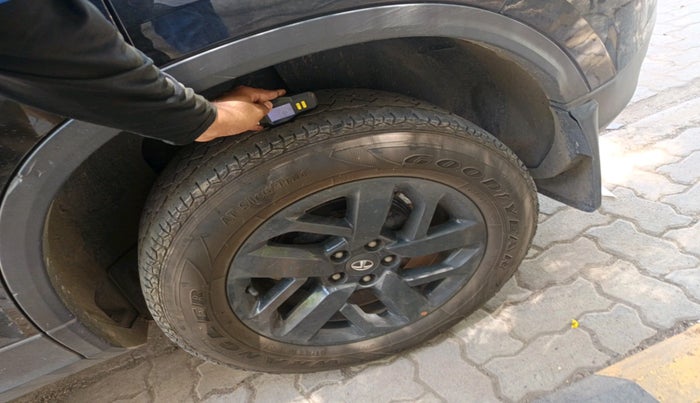 2021 Tata Harrier XT PLUS 2.0L KRYOTEC DARK EDITON, Diesel, Manual, 2,08,618 km, tyre