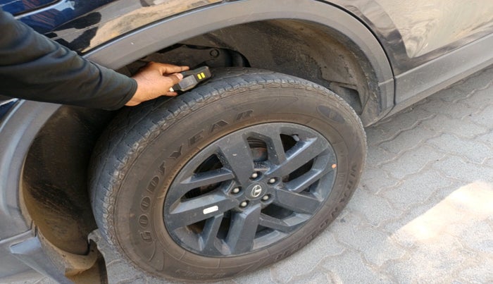 2021 Tata Harrier XT PLUS 2.0L KRYOTEC DARK EDITON, Diesel, Manual, 2,08,618 km, tyre