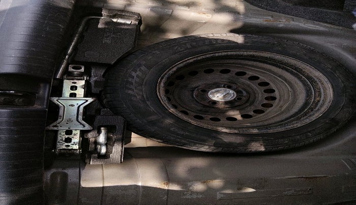 2013 Honda Amaze 1.5L I-DTEC S, Diesel, Manual, 1,25,506 km, tyre