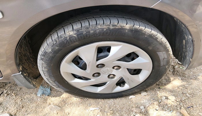 2013 Honda Amaze 1.5L I-DTEC S, Diesel, Manual, 1,25,506 km, tyre