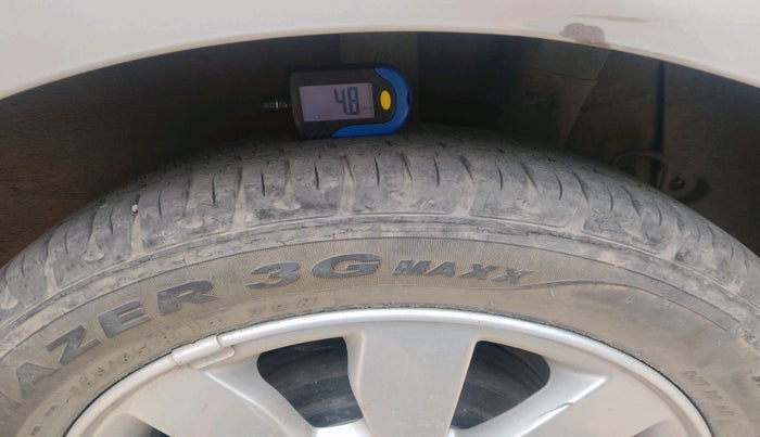 2014 Hyundai Xcent SX 1.2 (O), Petrol, Manual, 10,268 km, tyre