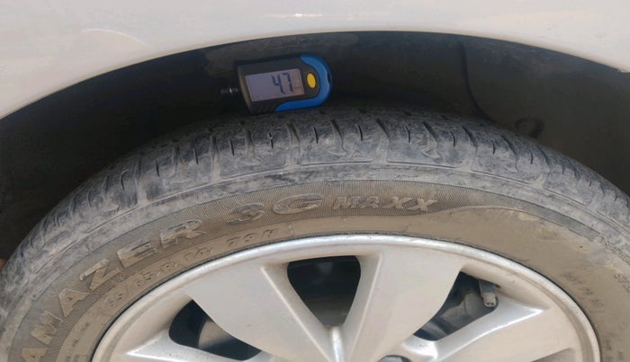 2014 Hyundai Xcent SX 1.2 (O), Petrol, Manual, 10,268 km, tyre