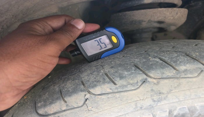 2024 Maruti Invicto ALPHA PLUS 7 STRONG HYBRID , Hybrid, Automatic, 46,547 km, tyre