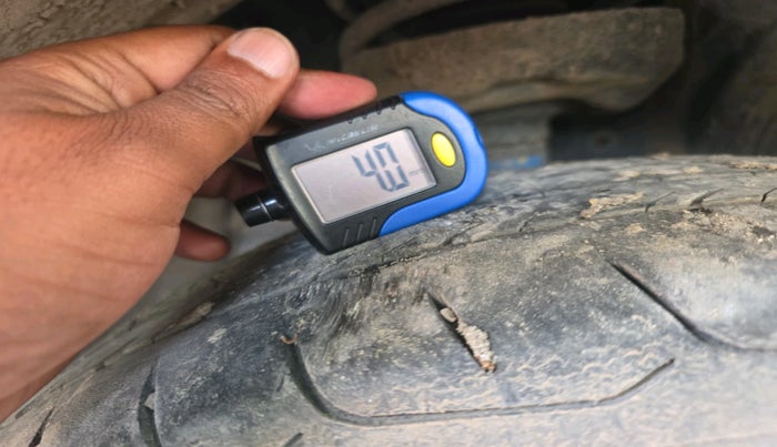 2024 Maruti Invicto ALPHA PLUS 7 STRONG HYBRID , Hybrid, Automatic, 46,547 km, tyre