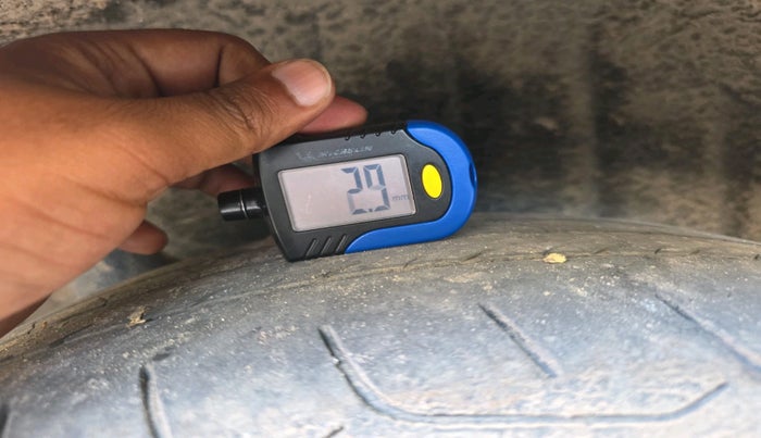 2024 Maruti Invicto ALPHA PLUS 7 STRONG HYBRID , Hybrid, Automatic, 46,547 km, tyre