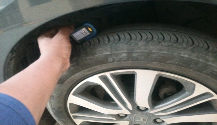 2022 Honda Amaze 1.2L I-VTEC VX CVT, Petrol, Automatic, 17,911 km, tyre