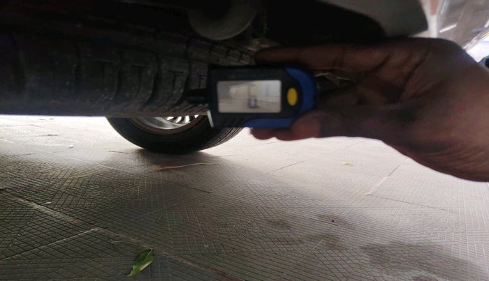 2019 Maruti Ertiga ZXI SHVS, Petrol, Manual, 47,368 km, tyre