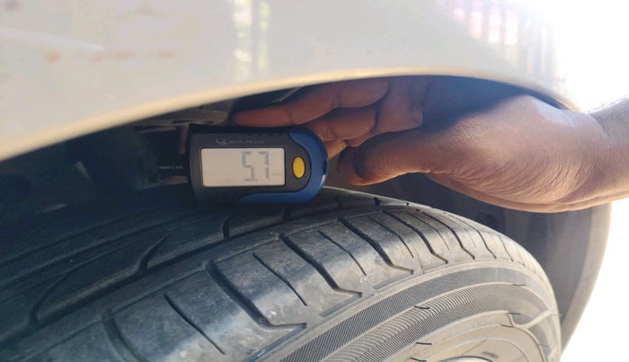 2019 Maruti Ertiga ZXI SHVS, Petrol, Manual, 47,368 km, tyre