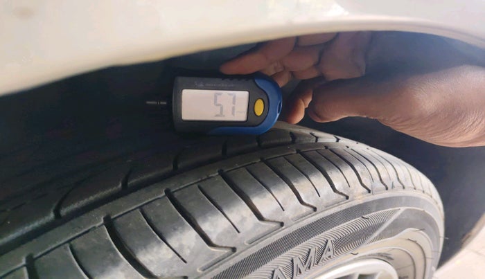 2019 Maruti Ertiga ZXI SHVS, Petrol, Manual, 47,368 km, tyre