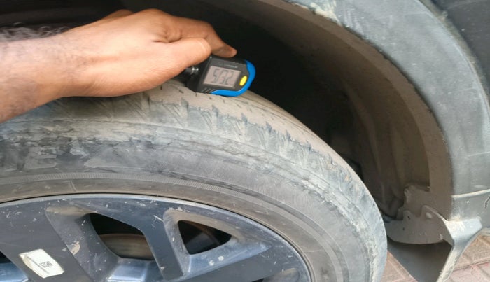 2023 Tata Safari XTA PLUS DARK EDITION, Diesel, Automatic, 37,880 km, tyre