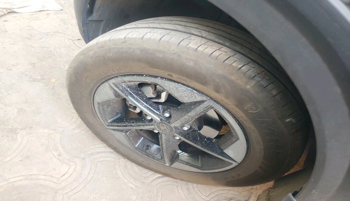 2025 Tata NEXON Creative Plus S 1.2 Revotron 6AMT Dark Edition, Petrol, Automatic, 5,672 km, tyre