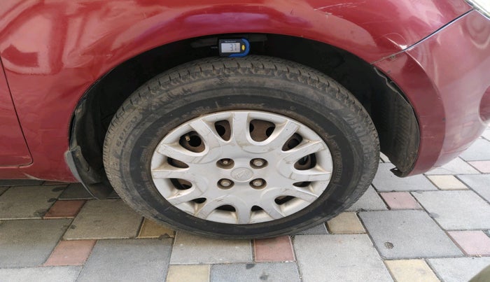 2010 Hyundai i20 MAGNA 1.2, Petrol, Manual, 1,06,885 km, tyre