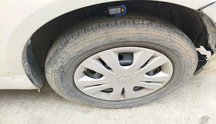 2012 Maruti Swift Dzire VXI, Petrol, Manual, 2,00,728 km, tyre