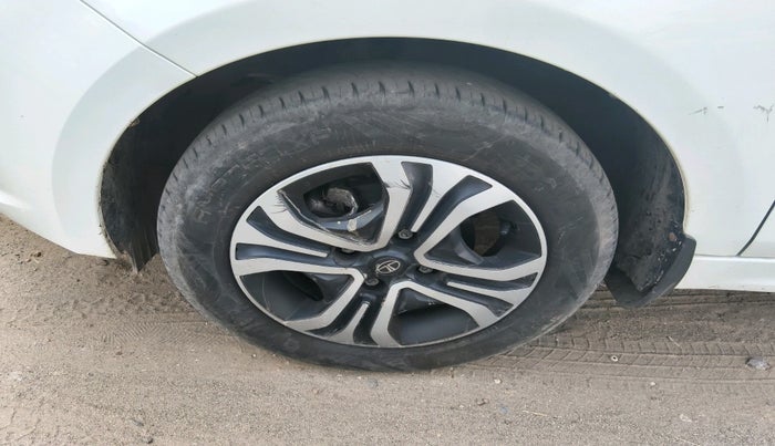 2024 Tata TIGOR XZA Plus iCNG , CNG, Automatic, 30,552 km, tyre