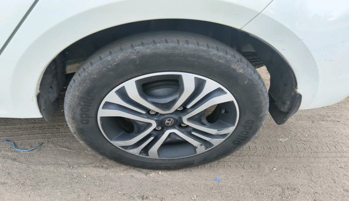 2024 Tata TIGOR XZA Plus iCNG , CNG, Automatic, 30,552 km, tyre