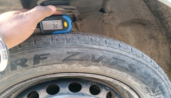 2014 Datsun Go T, CNG, Manual, 59,037 km, tyre