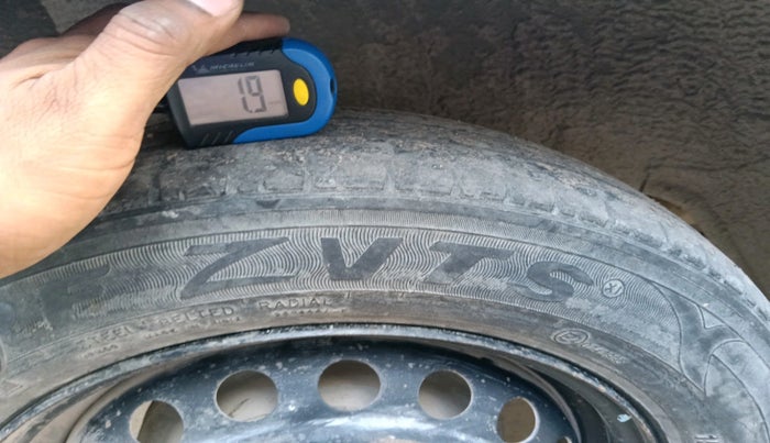 2014 Datsun Go T, CNG, Manual, 59,037 km, tyre