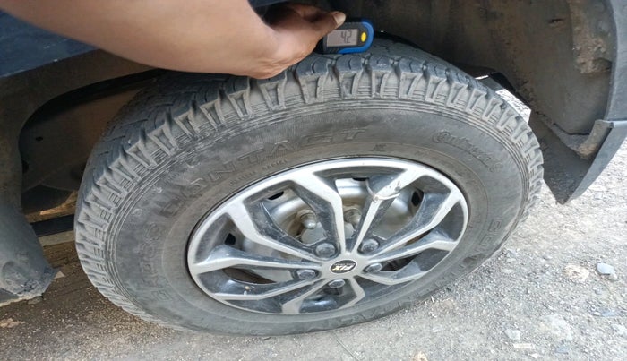 2023 Mahindra BOLERO NEO N 4, Diesel, Manual, 65,331 km, tyre