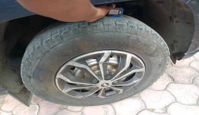 2023 Mahindra BOLERO NEO N 4, Diesel, Manual, 65,331 km, tyre