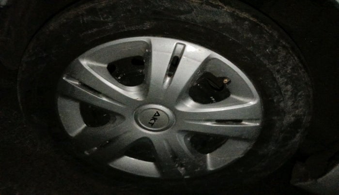 2020 Tata Tiago XE PETROL, Petrol, Manual, 51,455 km, tyre