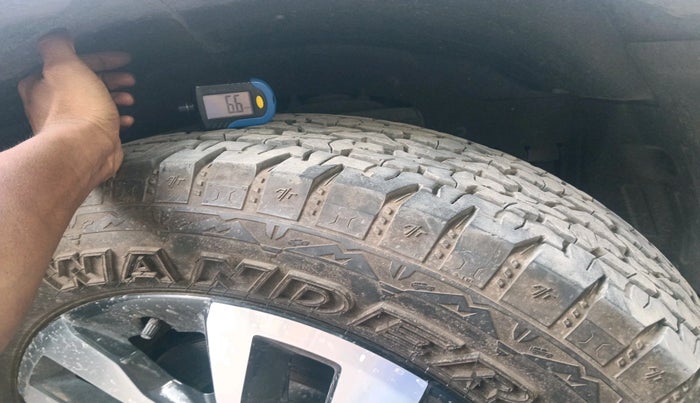 2025 Mahindra Thar Roxx  AX7 L Diesel MT 2WD, Diesel, Manual, 9,663 km, tyre