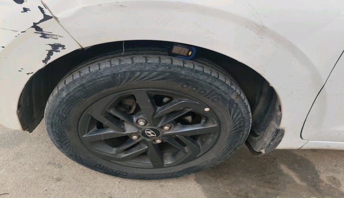 2019 Hyundai GRAND I10 NIOS SPORTZ AMT 1.2 KAPPA VTVT, Petrol, Automatic, 33,427 km, tyre