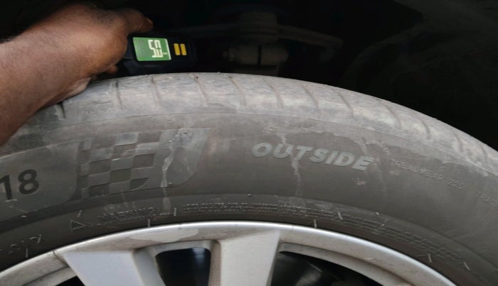 2014 BMW X5 XDRIVE 30 D, Diesel, Automatic, 1,01,349 km, tyre