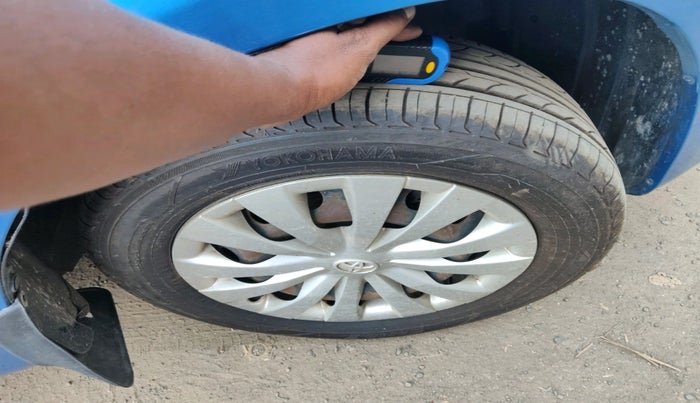 2013 Toyota Etios Liva G, Petrol, Manual, 86,205 km, tyre