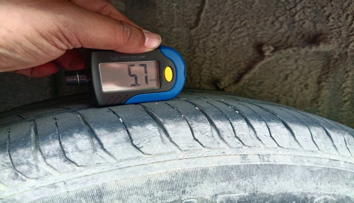 2021 Tata PUNCH ACCOMPLISHED MT, Petrol, Manual, 61,305 km, tyre