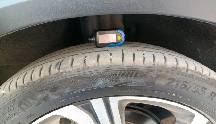 2023 MG ASTOR SHARP 1.5 MT, Petrol, Manual, 21,127 km, tyre