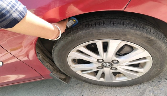 2018 Toyota YARIS V CVT, Petrol, Automatic, 77,299 km, tyre