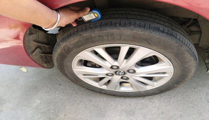 2018 Toyota YARIS V CVT, Petrol, Automatic, 77,299 km, tyre