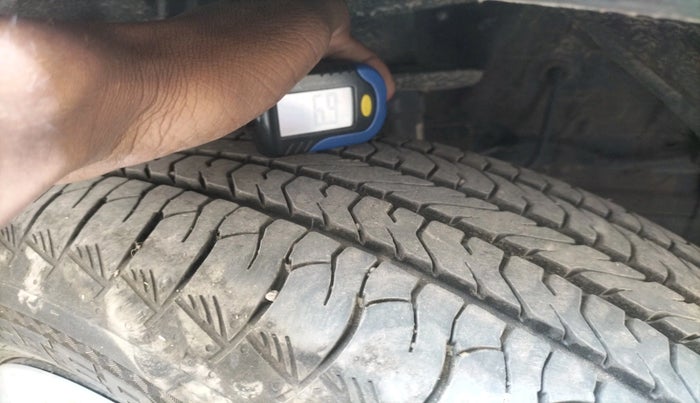 2025 Maruti Grand Vitara DELTA SMART HYBRID AT, Petrol, Automatic, 1,640 km, tyre