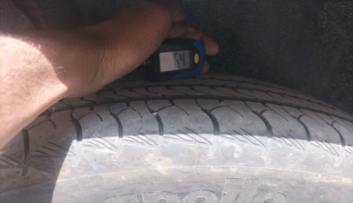 2025 Maruti Grand Vitara DELTA SMART HYBRID AT, Petrol, Automatic, 1,640 km, tyre