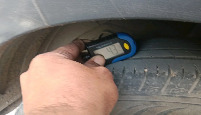 2023 KIA SONET HTX 1.5 AT, Diesel, Automatic, 68,208 km, tyre