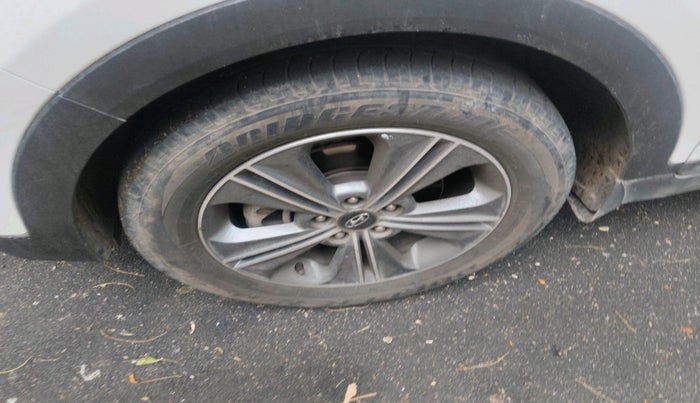 2017 Hyundai Creta SX PLUS AT 1.6 PETROL, Petrol, Automatic, 49,980 km, tyre