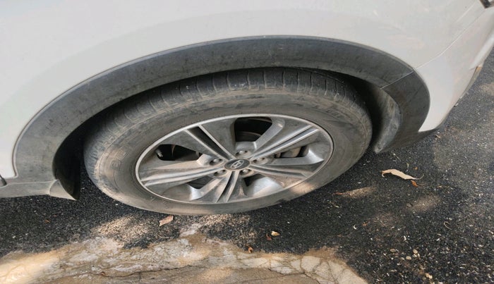 2017 Hyundai Creta SX PLUS AT 1.6 PETROL, Petrol, Automatic, 49,980 km, tyre