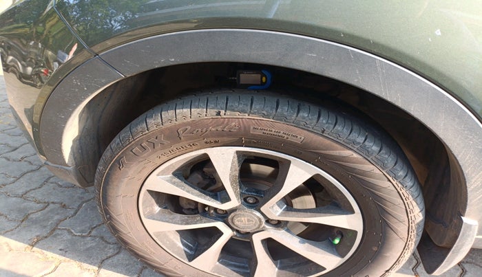 2022 Tata NEXON XZ PETROL, Petrol, Manual, 28,268 km, tyre