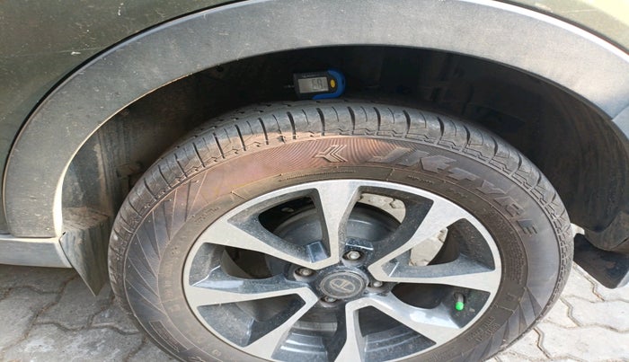 2022 Tata NEXON XZ PETROL, Petrol, Manual, 28,268 km, tyre