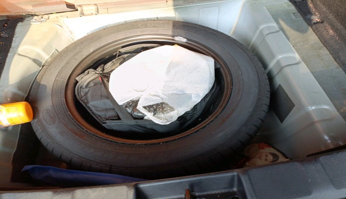 2022 Tata NEXON XZ PETROL, Petrol, Manual, 28,268 km, tyre