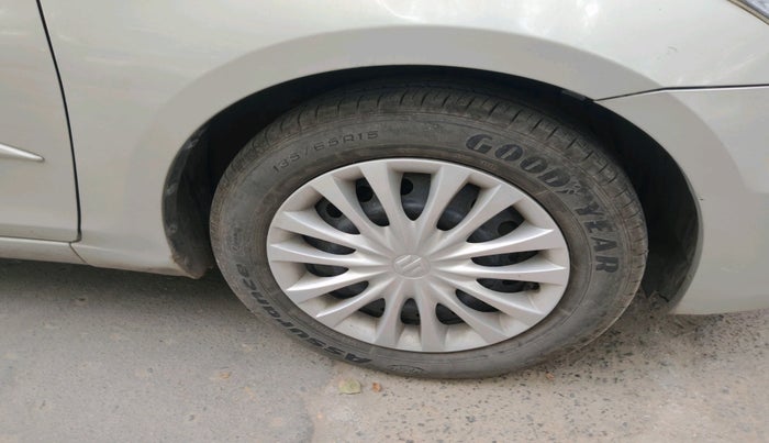 2017 Maruti Ciaz DELTA DIESEL 1.3, Diesel, Manual, 35,657 km, tyre