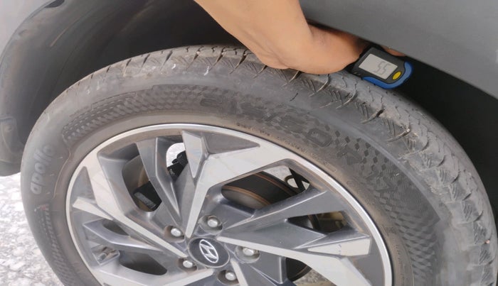 2021 Hyundai Creta SX (O) AT 1.5 DIESEL, Diesel, Automatic, 1,30,630 km, tyre