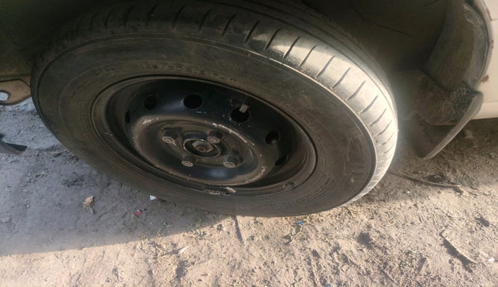 2011 Maruti Alto LXI, Petrol, Manual, 1,26,900 km, tyre