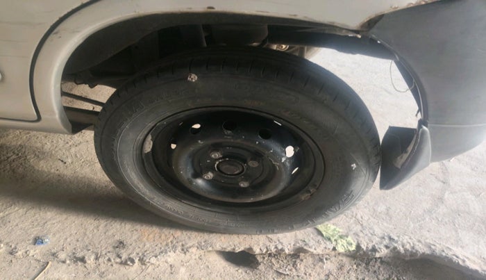 2011 Maruti Alto LXI, Petrol, Manual, 1,26,900 km, tyre